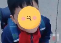 奶奶誤把白酒當(dāng)水裝進水壺給孫子 老師:孩子背了一整天沒敢喝