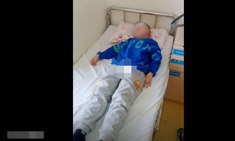 男童被幼兒園關(guān)辦公室一天:不給水喝 真相實(shí)在令人震驚不已