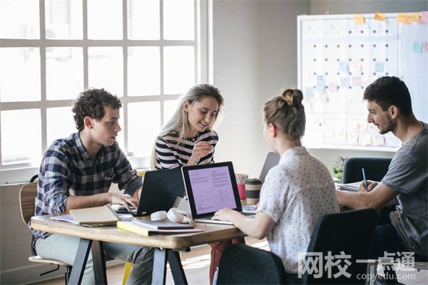2023湖南科技大學瀟湘學院學費(2023年各專業(yè)收費標準)