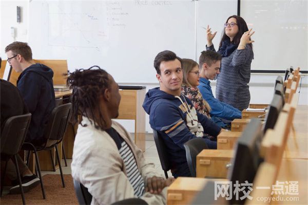2023播音主持專業(yè)考試都需要做哪些準(zhǔn)備(2023年播音主持專業(yè)準(zhǔn)備東西啊)