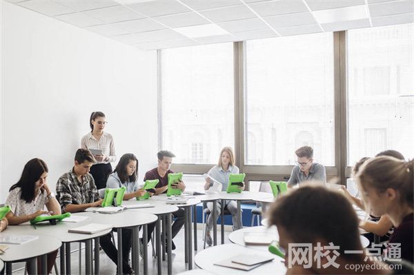 2023鄭州城市職業(yè)學(xué)院學(xué)費(fèi)多少錢一年(2023年各專業(yè)收費(fèi)標(biāo)準(zhǔn))