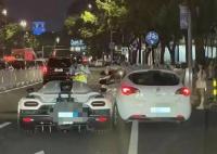 別克撞上豪車定損406萬(wàn)?車主辟謠 為什么引爭(zhēng)議？