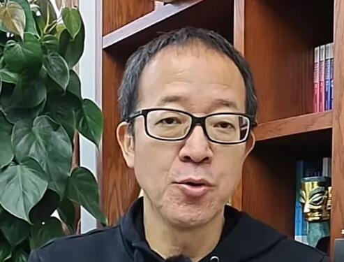 前員工曝東方甄選員工面臨二選一 為什么引熱議？