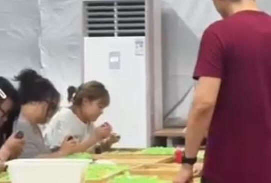 小烏龜義烏生產(chǎn)商隔空感謝全紅嬋 為什么這么火爆？