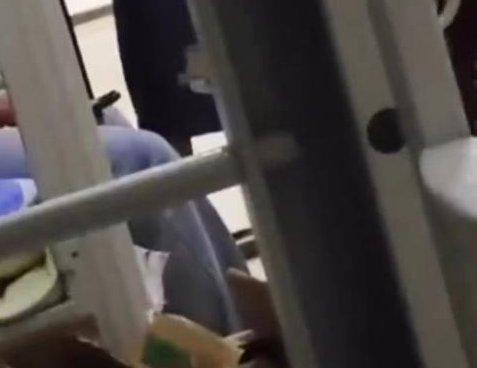 云南一高校后勤回應(yīng)3碩士被聘為宿管 為什么引熱議？