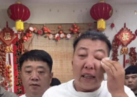 東北雨姐哭了:有問題傾家蕩產(chǎn)都賠 為什么引爭議？