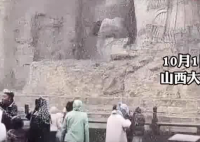 山西大同降大雪 游客“白了頭” 實(shí)在太罕見(jiàn)了