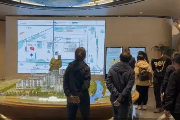 1小時(shí)賣6套房!北京售樓處忙到飛起 樓市房?jī)r(jià)2024最新消息