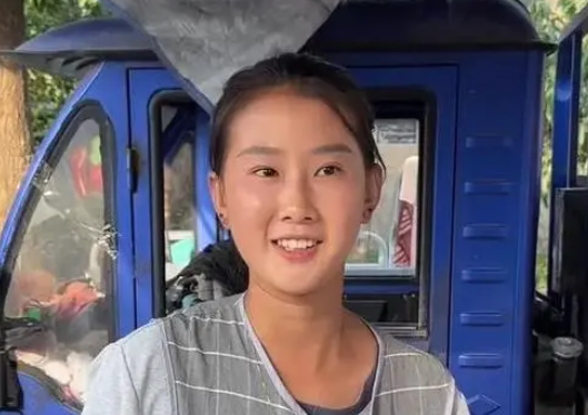 19歲女孩3點(diǎn)起床幫媽媽賣烤牌走紅 為什么走紅什么原因？