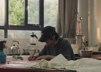 小伙上班視頻成網(wǎng)友解壓助眠神器 究竟是怎么回事？
