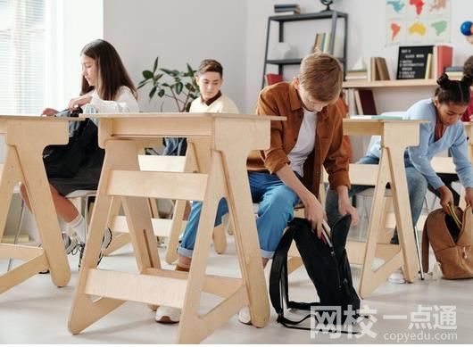 重慶科技大學2024在重慶市錄取分數(shù)線(最低分數(shù)線及位次排名出爐)