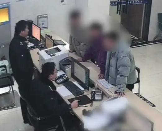 男子酒后駕車(chē)帶朋友報(bào)案 這也太意想不到了