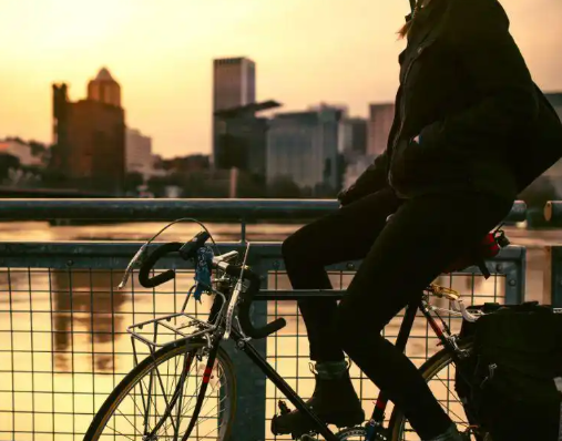 研究發(fā)現(xiàn)騎車通勤的人更快樂 到底是不是真的？