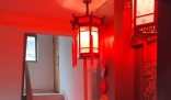 男子家門口布置風(fēng)水陣嚇壞鄰居 究竟是怎么回事？