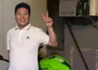 50歲爸爸的機(jī)車(chē)夢(mèng)被6個(gè)子女實(shí)現(xiàn)了 這也太感人了
