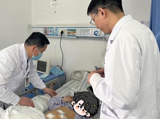 8歲孩子廚房玩刀意外刺破肝臟 這也太嚇人了