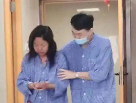 割肝救妻男子回應(yīng)妻子去世:不后悔 實(shí)在太悲劇了