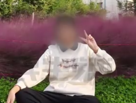 15歲女孩患惡性腫瘤 父親尋工作救女 實(shí)在太崩潰了
