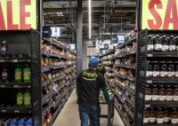 美國超市中國商品被民眾搶購 為什么這么火爆？