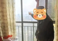 男子從27樓拋下豆腐腦 被行拘6日 實(shí)在太危險了